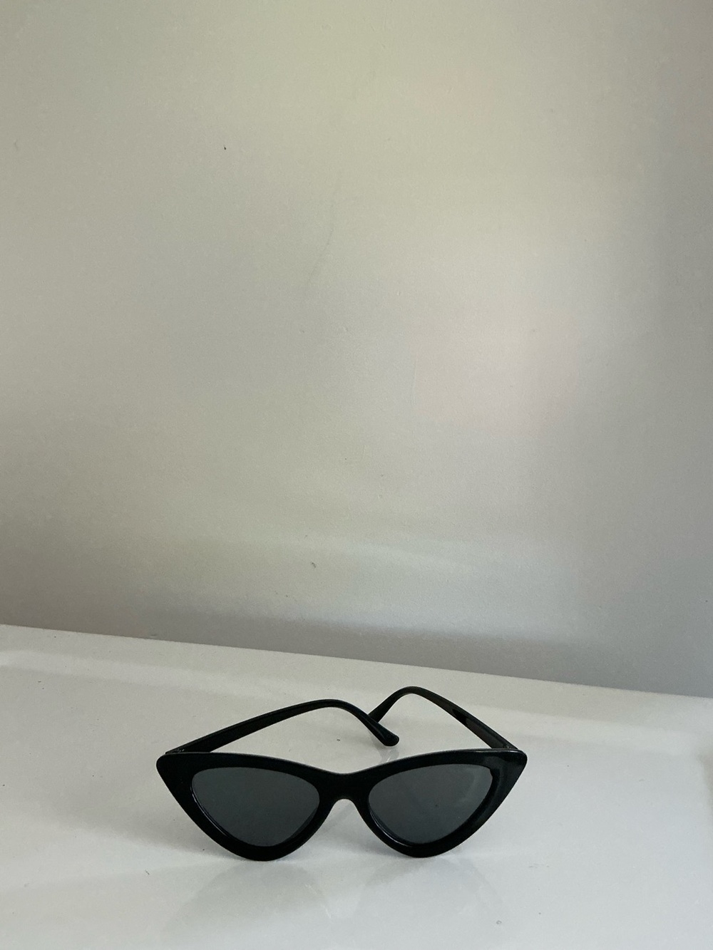 Classic Black Cat-Eye Sunglasses for Women